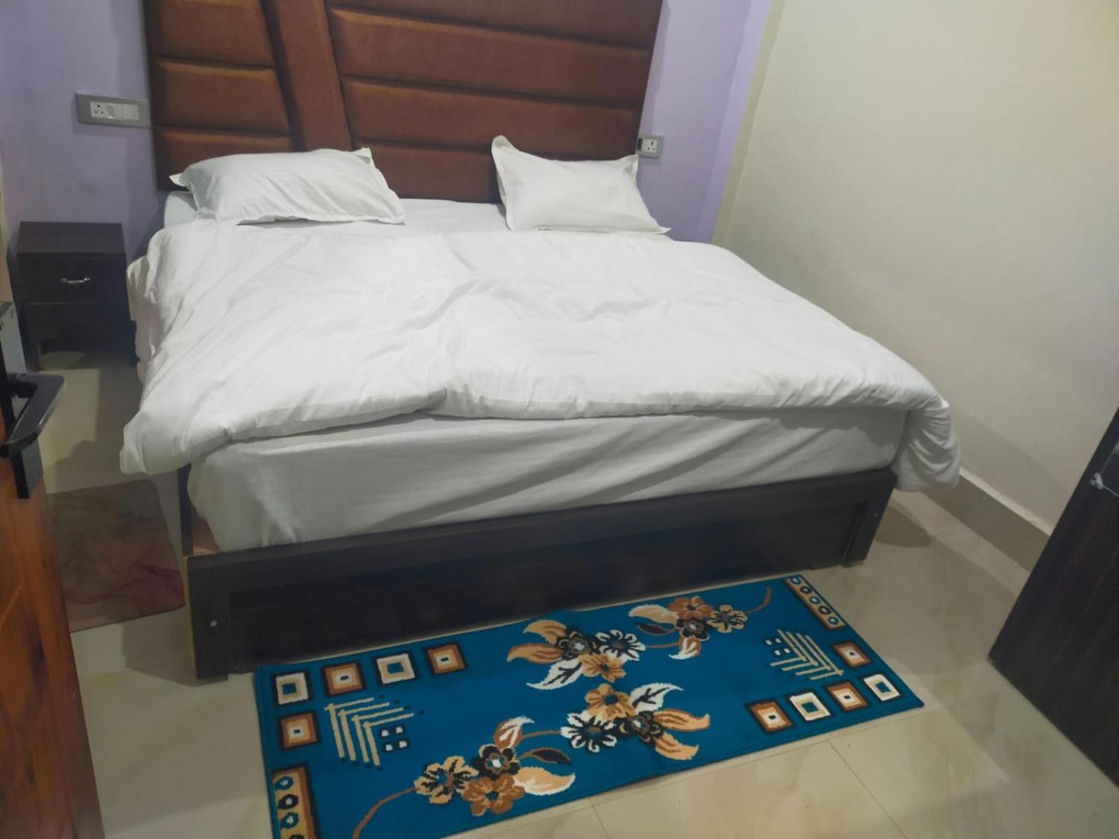 Hotel Dixit Residency à Vrindāvan Extérieur photo