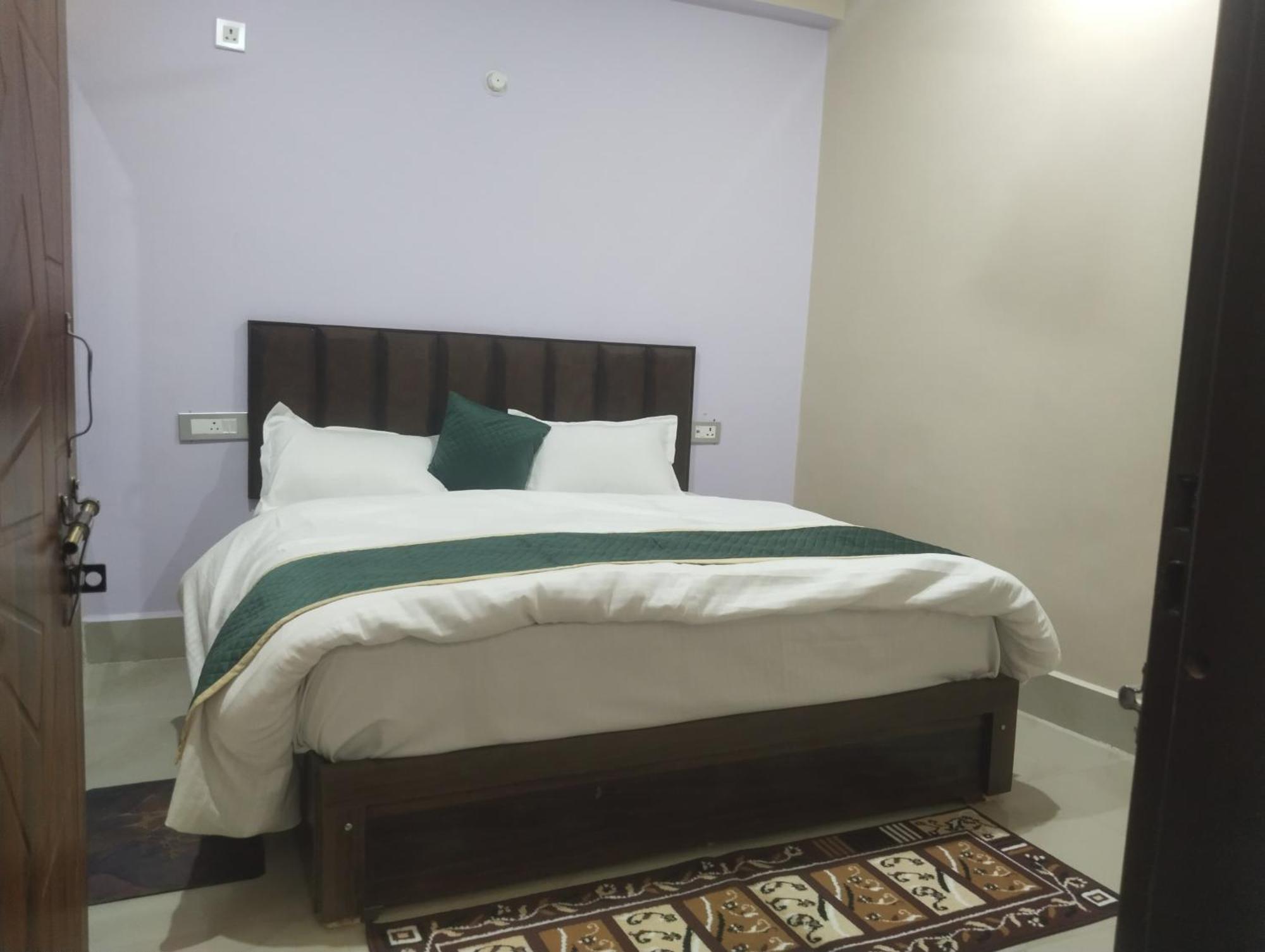 Hotel Dixit Residency à Vrindāvan Extérieur photo
