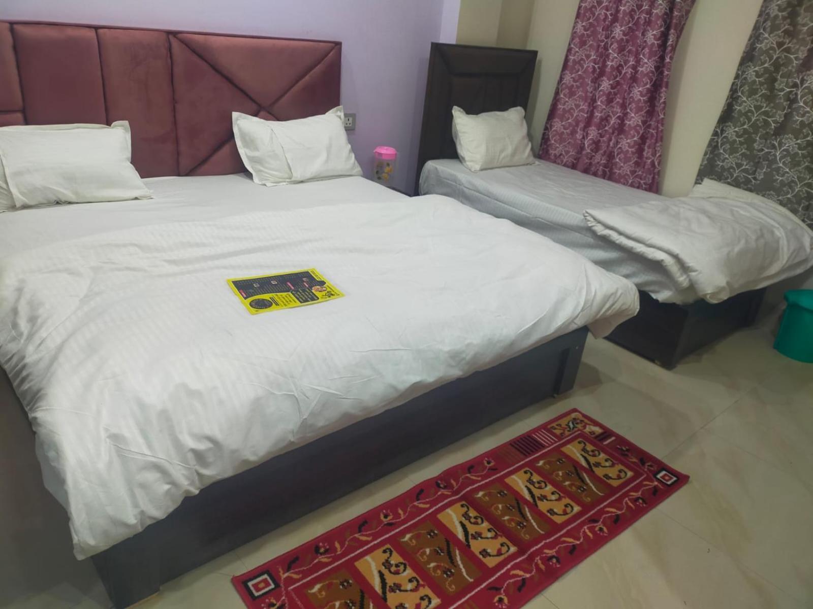 Hotel Dixit Residency à Vrindāvan Extérieur photo